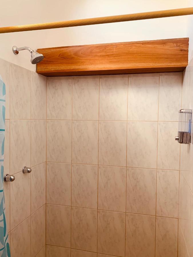 Hostal White House Galapagos Puerto Ayora  Exteriör bild