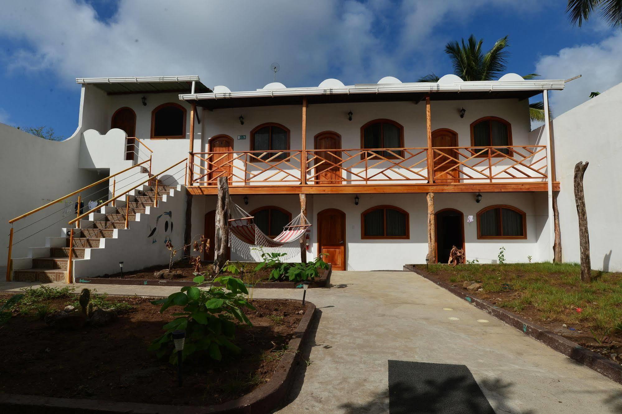 Hostal White House Galapagos Puerto Ayora  Exteriör bild